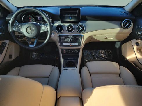 Certified 2018 Mercedes-Benz GLA 250 GLA 250 image 10