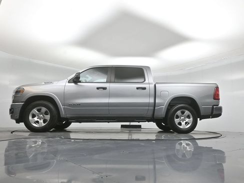 Used 2025 RAM 1500 2WD Crew Cab image 47