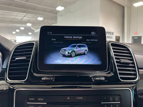 Used 2019 Mercedes-Benz GLS 550 4MATIC image 29