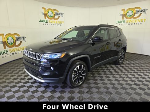 Used 2024 Jeep Compass Limited AWD/4WD image 4