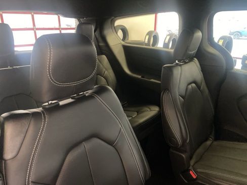 New 2026 Chrysler Pacifica Select w/ S Appearance Package FWD image 21