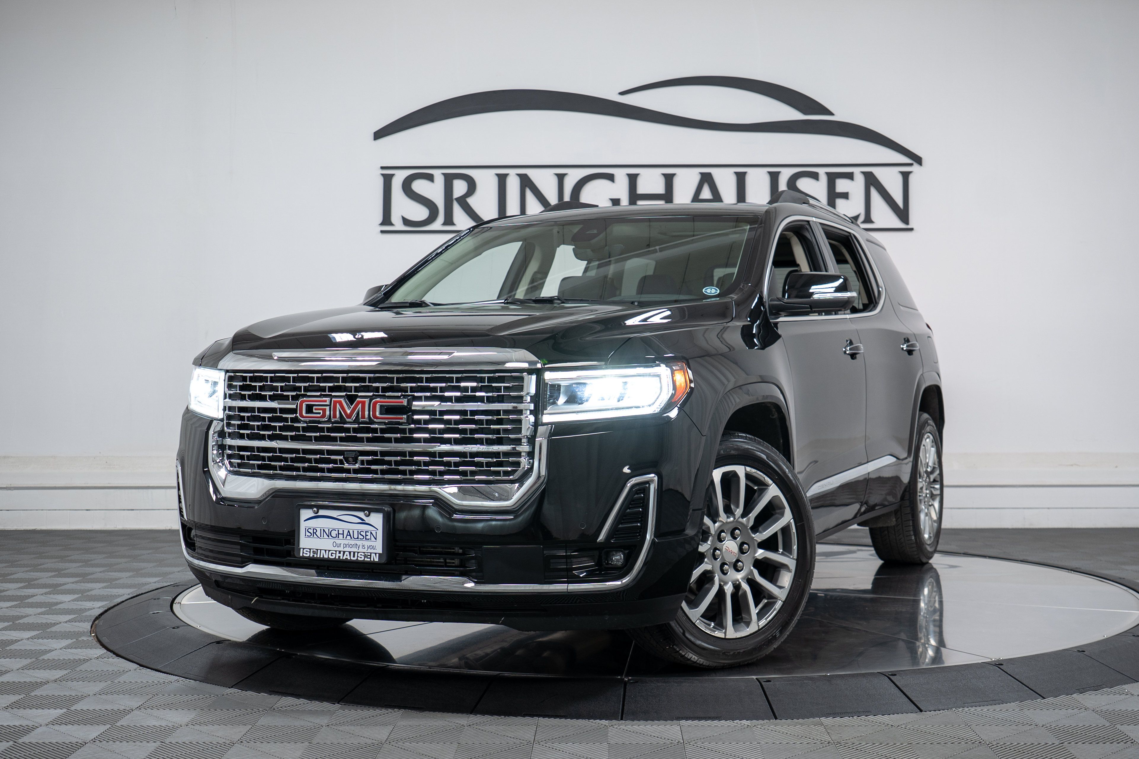 Used 2023 GMC Acadia Denali w/ Denali Ultimate Package FWD image 27