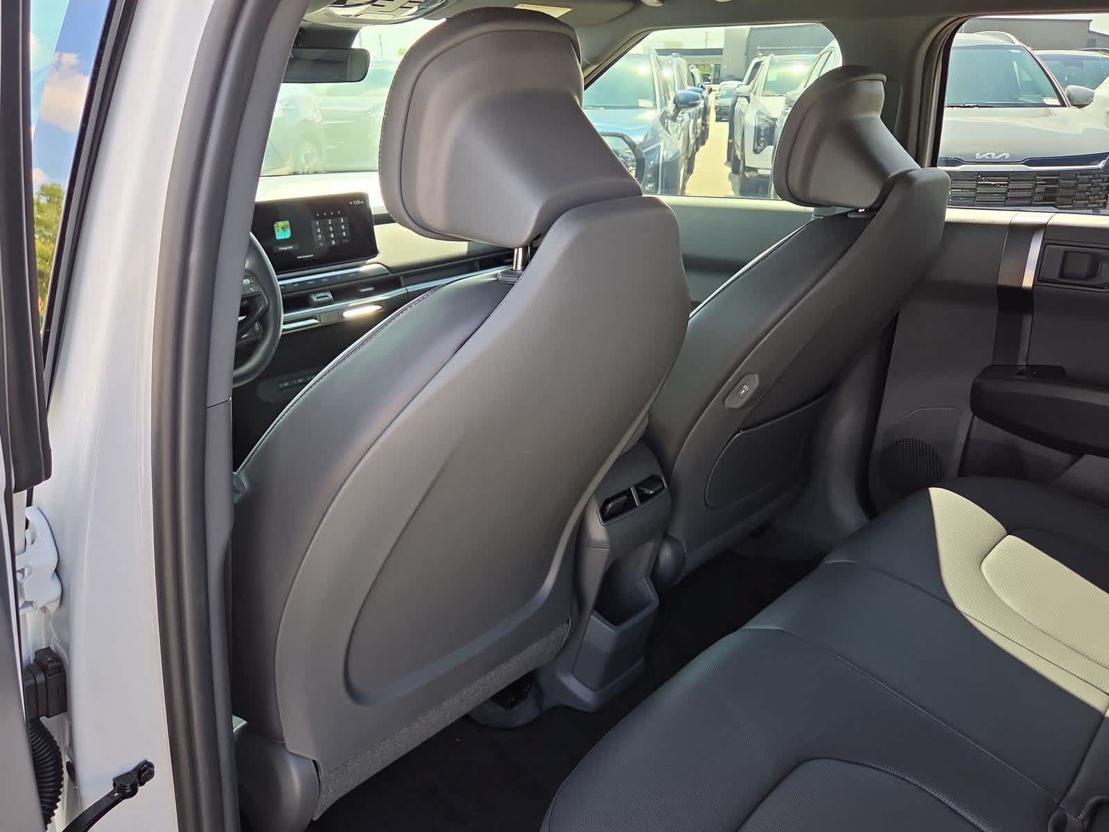 Certified 2027 Kia EV3 Wind w/ Wind Fwd Nightfall Package image 17