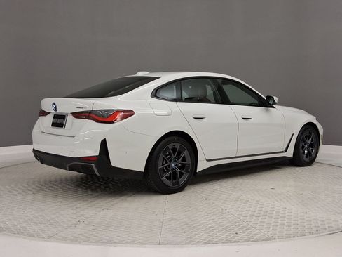 Used 2023 BMW i4 eDrive40 w/ Premium Package RWD image 9