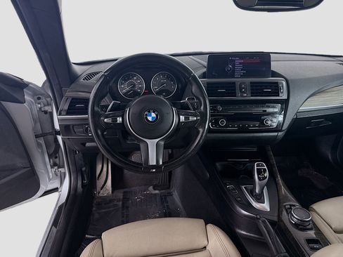 Used 2016 BMW M235i Convertible image 17