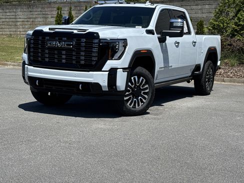 New 2026 GMC Sierra 2500 Denali Ultimate AWD/4WD image 5