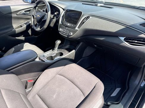 Used 2019 Chevrolet Malibu LS FWD image 29