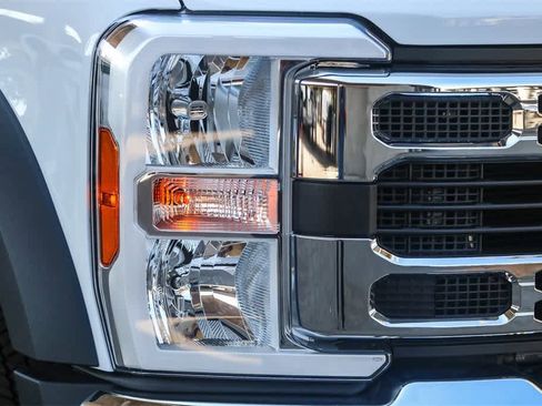 New 2026 Ford F450 XL w/ XL Chrome Package image 4