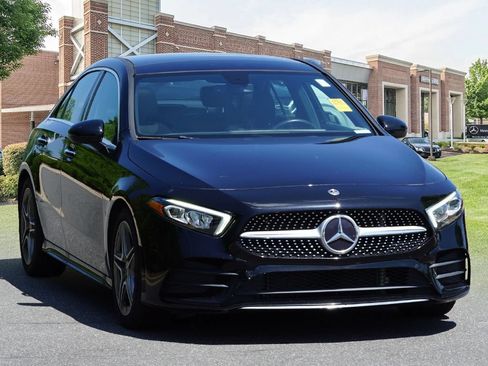 Used 2022 Mercedes-Benz A 220 4MATIC image 3