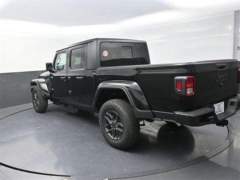 New 2026 Jeep Gladiator Sport image 5
