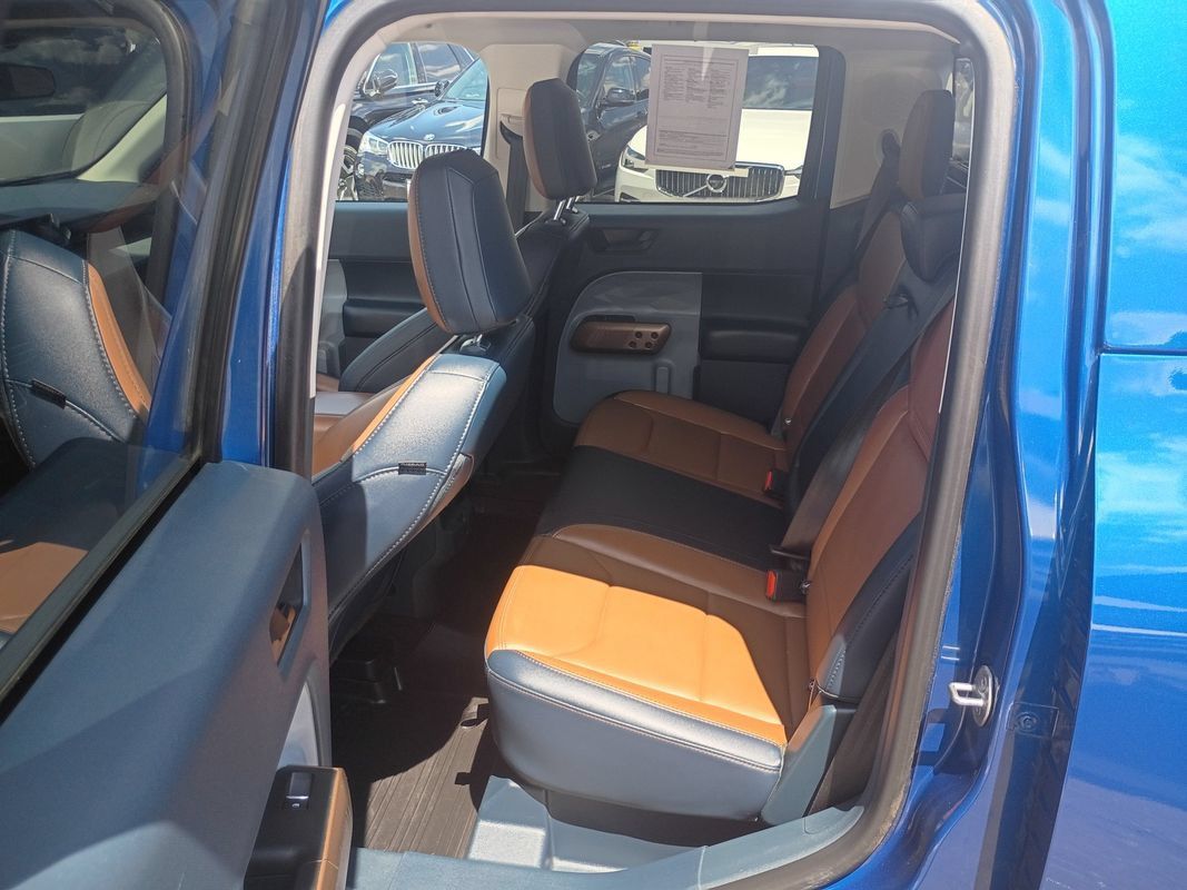Used 2024 Ford Maverick Lariat w/ FX4 Off-Road Package AWD/4WD image 15