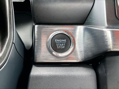 Used 2024 Ford F250 Lariat w/ Lariat Ultimate Package AWD/4WD image 24