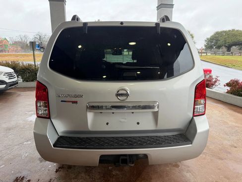 Used 2012 Nissan Pathfinder SV image 5