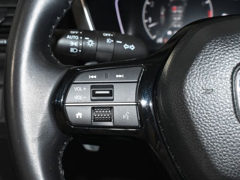 Used 2024 Honda Pilot EX-L image 14