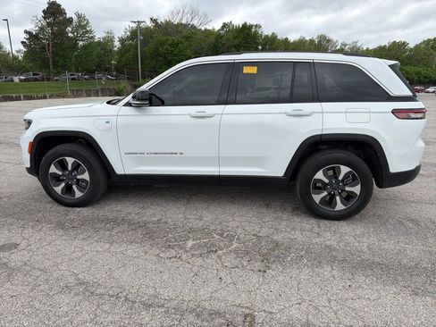 Used 2022 Jeep Grand Cherokee Limited 4xe image 8