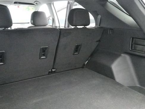 Used 2023 Chevrolet Equinox LT w/ Driver Convenience Package AWD/4WD image 25