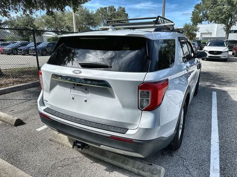 Used 2020 Ford Explorer XLT w/ Equipment Group 202A RWD image 8