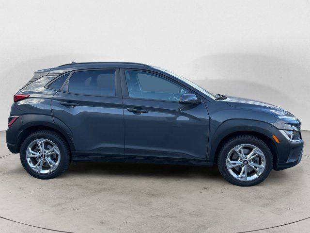 Certified 2023 Hyundai Kona SEL AWD/4WD image 4