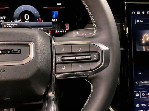 Used 2024 GMC Acadia Denali w/ Super Cruise Package image 18