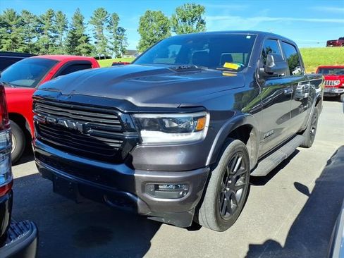 Used 2022 RAM 1500 Laramie AWD/4WD image 12
