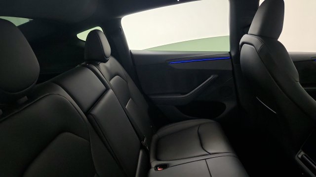 Used 2026 Tesla Model Y AWD image 36