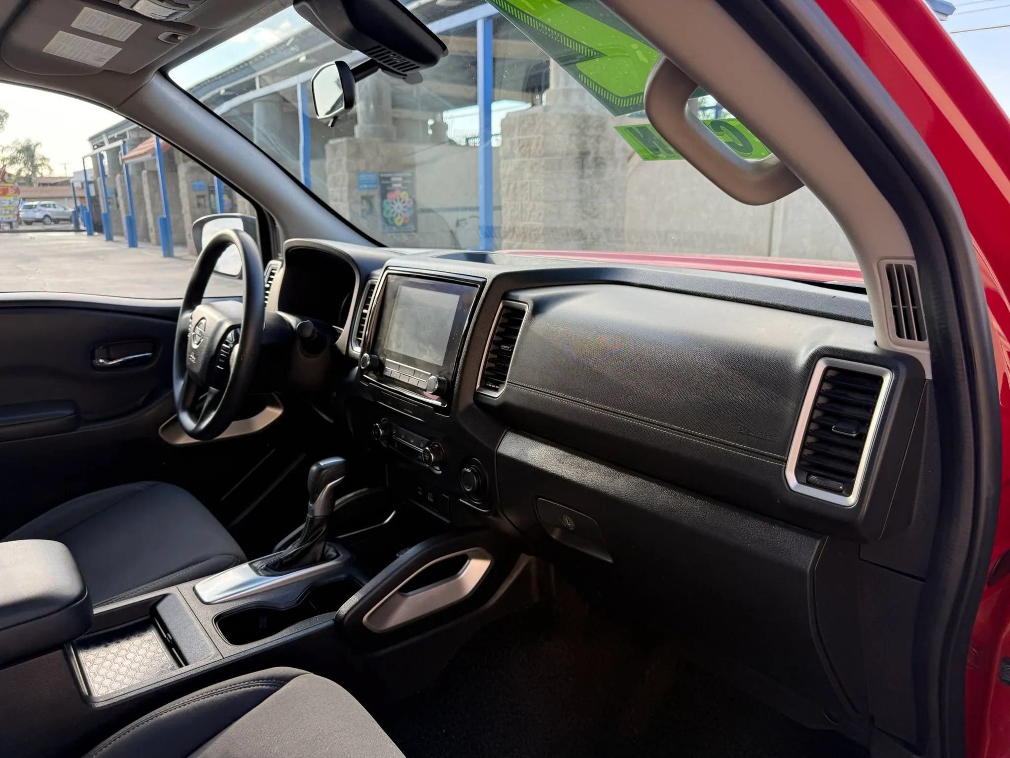 Used 2022 Nissan Frontier SV RWD image 16