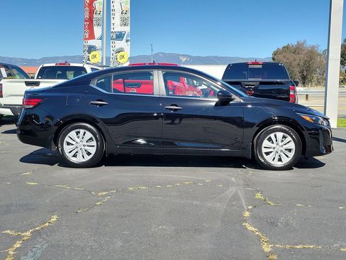 Used 2025 Nissan Sentra S image 29