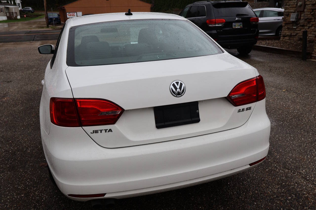 Used 2011 Volkswagen Jetta SE FWD image 7