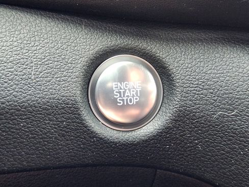 Used 2023 Hyundai Santa Fe SEL image 21