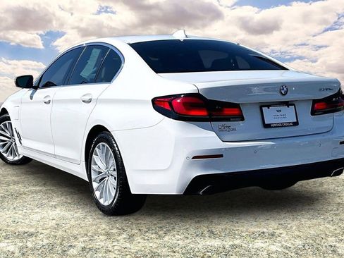 Used 2021 BMW 530e w/ Convenience Package image 4