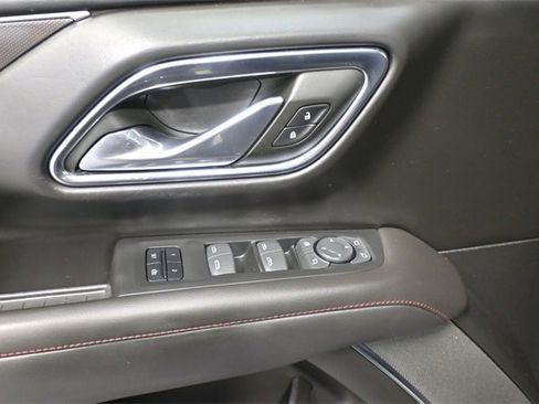 Certified 2022 Chevrolet Suburban RST w/ Sport Performance Package image 17