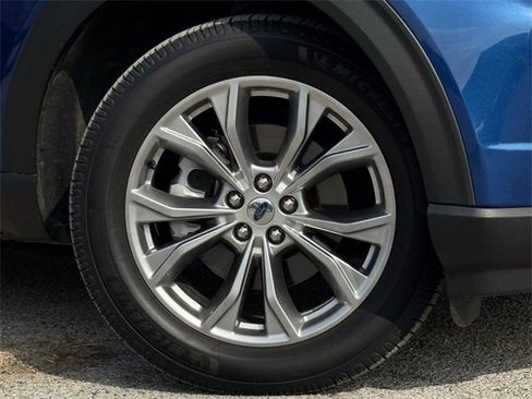 Used 2021 Ford Explorer XLT w/ Equipment Group 202A image 35