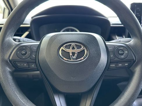 Used 2022 Toyota Corolla LE w/ LE Convenience Package FWD image 21