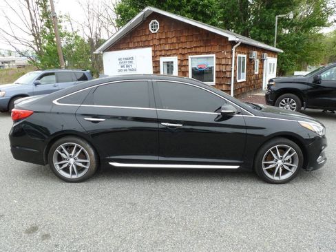 Used 2015 Hyundai Sonata Sport 2.0T w/ Option Group 07 FWD image 6