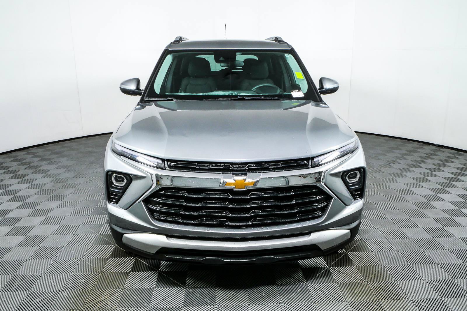 Used 2025 Chevrolet TrailBlazer LT AWD/4WD image 25
