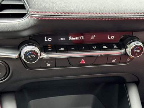 New 2025 MAZDA MAZDA3 Carbon image 22