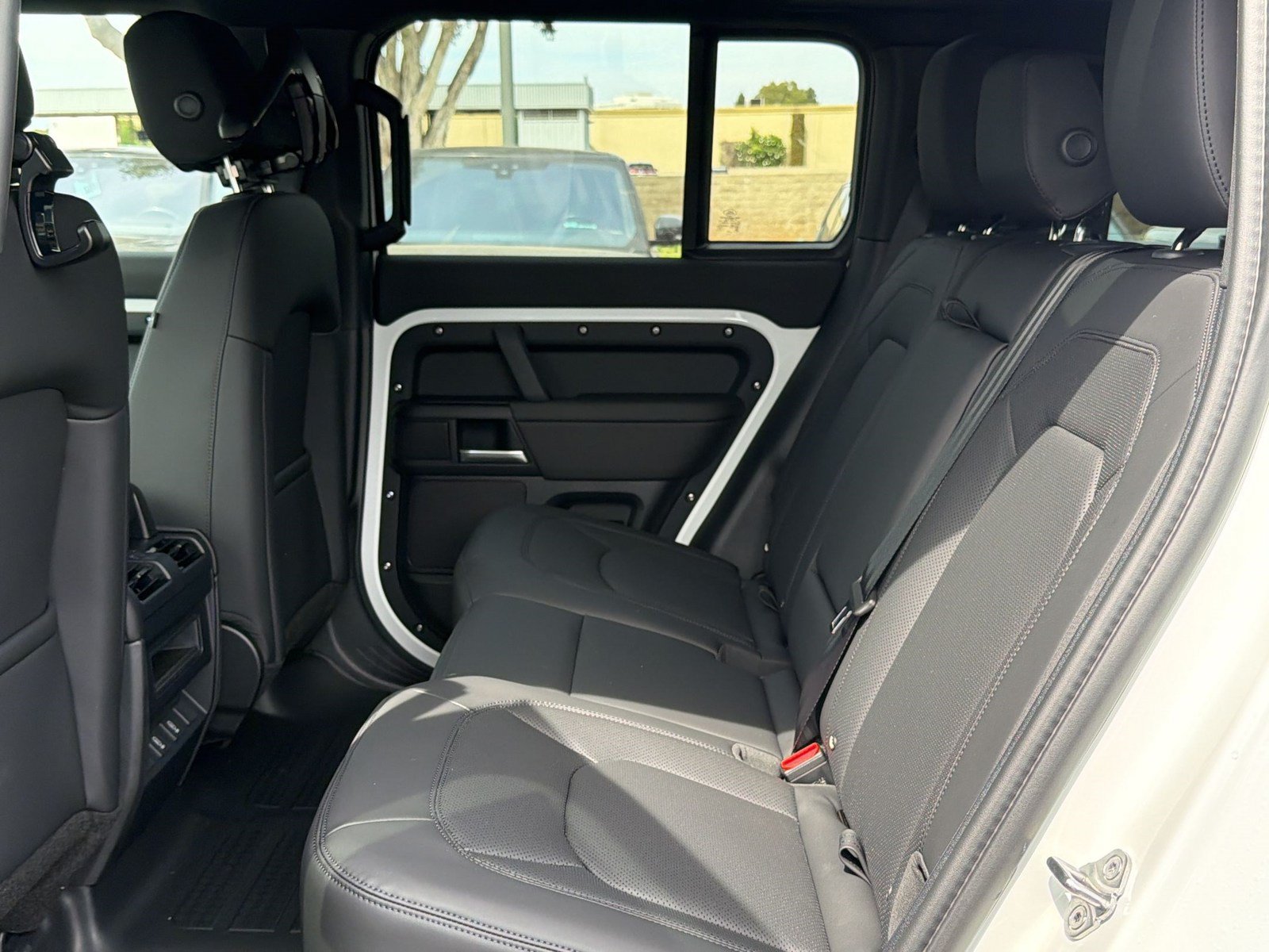 New 2026 Land Rover Defender 110 S AWD/4WD image 23