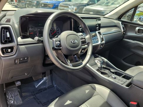 Used 2021 Kia Sorento S FWD image 9