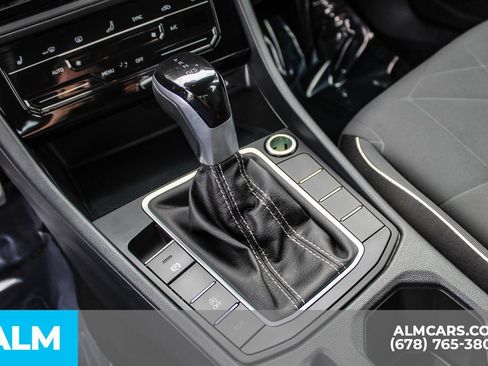 Used 2025 Volkswagen Jetta Sport FWD image 33