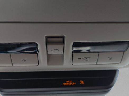 Used 2023 MAZDA CX-30 AWD 2.5 S w/ Premium Package image 37