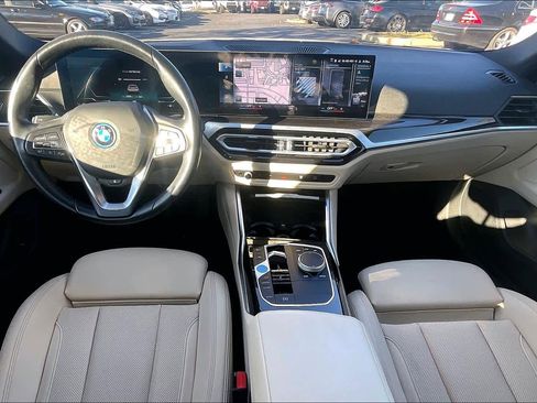 Used 2023 BMW i4 eDrive35 w/ Premium Package image 16