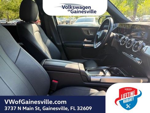 Used 2025 Mercedes-Benz GLB 250 image 10