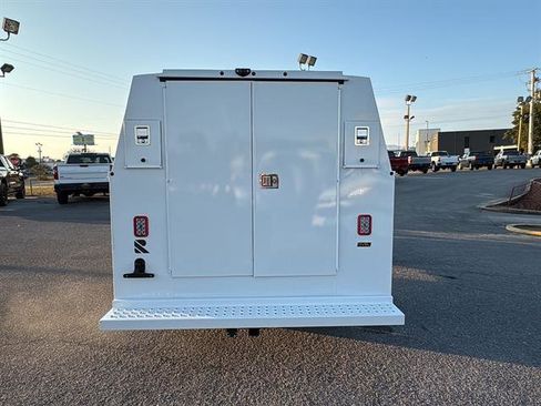 New 2025 Chevrolet Express 3500 w/ Power Convenience Package image 7