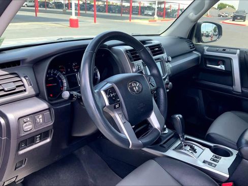 Used 2016 Toyota 4Runner SR5 Premium AWD/4WD image 18