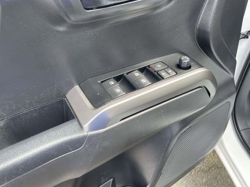 Used 2023 Toyota Tacoma SR5 w/ Technology Package image 21