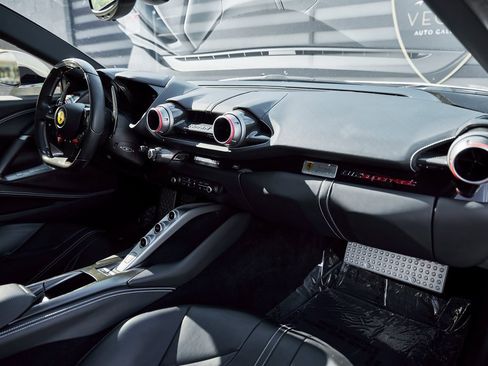 Used 2019 Ferrari 812 Superfast image 35