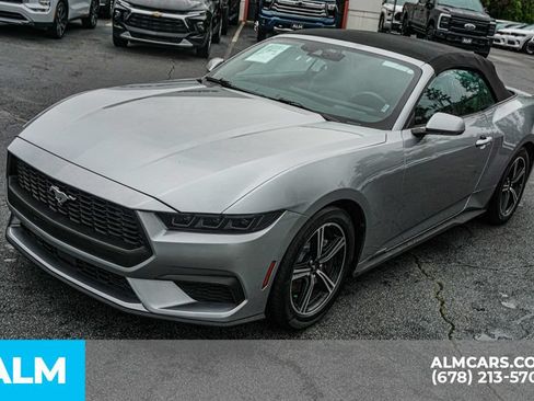 Used 2025 Ford Mustang Premium RWD image 14