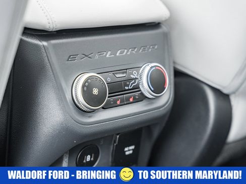 Certified 2025 Ford Explorer Platinum w/ Ultimate Package image 39