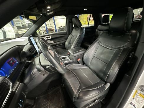 Used 2020 Ford Explorer ST w/ Premium Technology Package AWD/4WD image 17