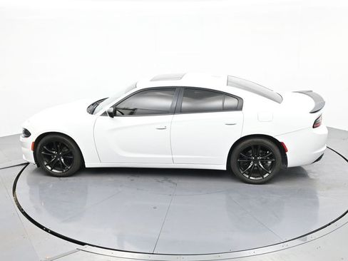 Used 2016 Dodge Charger SXT w/ Plus Group image 29